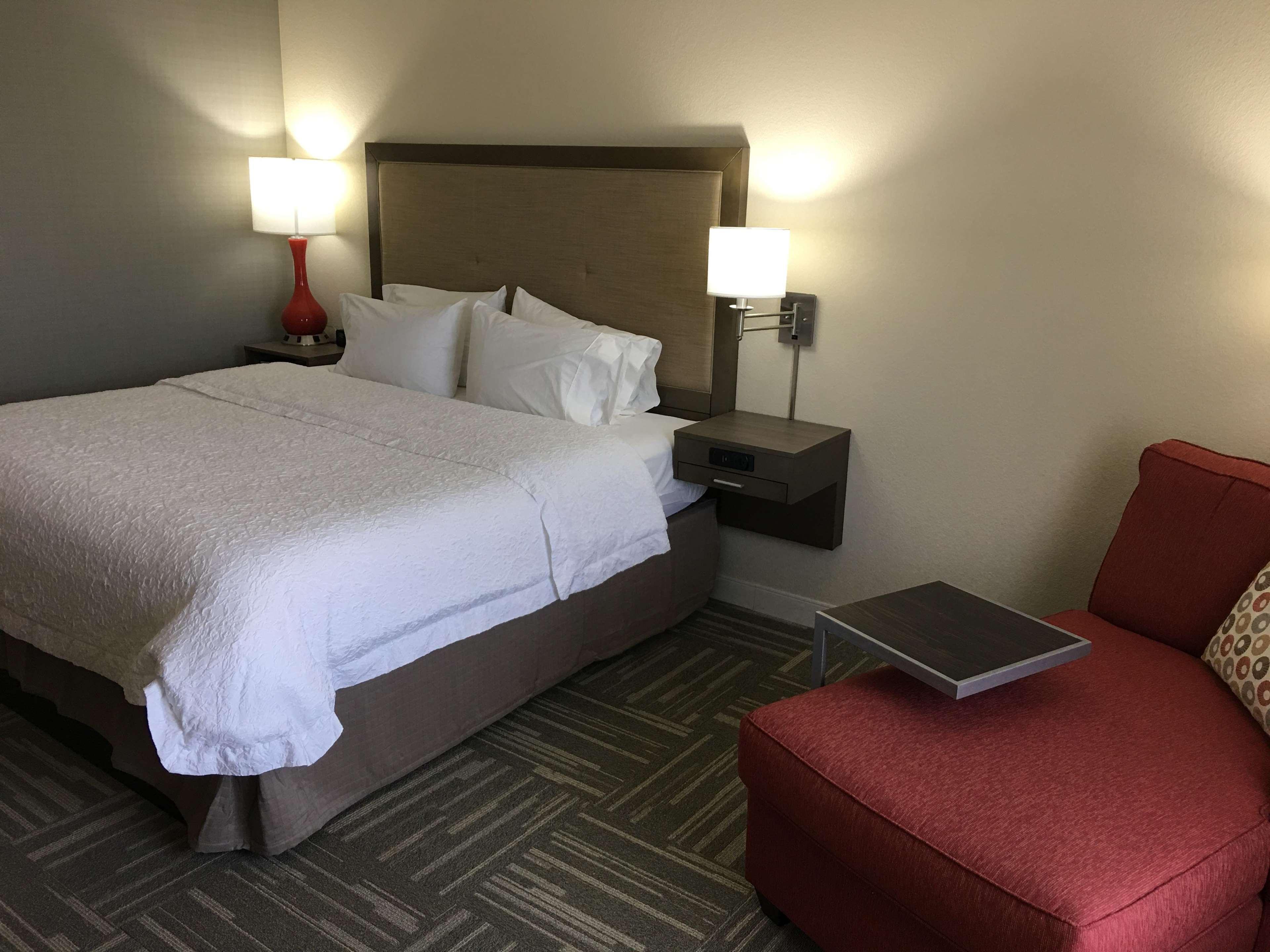 Hampton Inn Mcpherson Kültér fotó