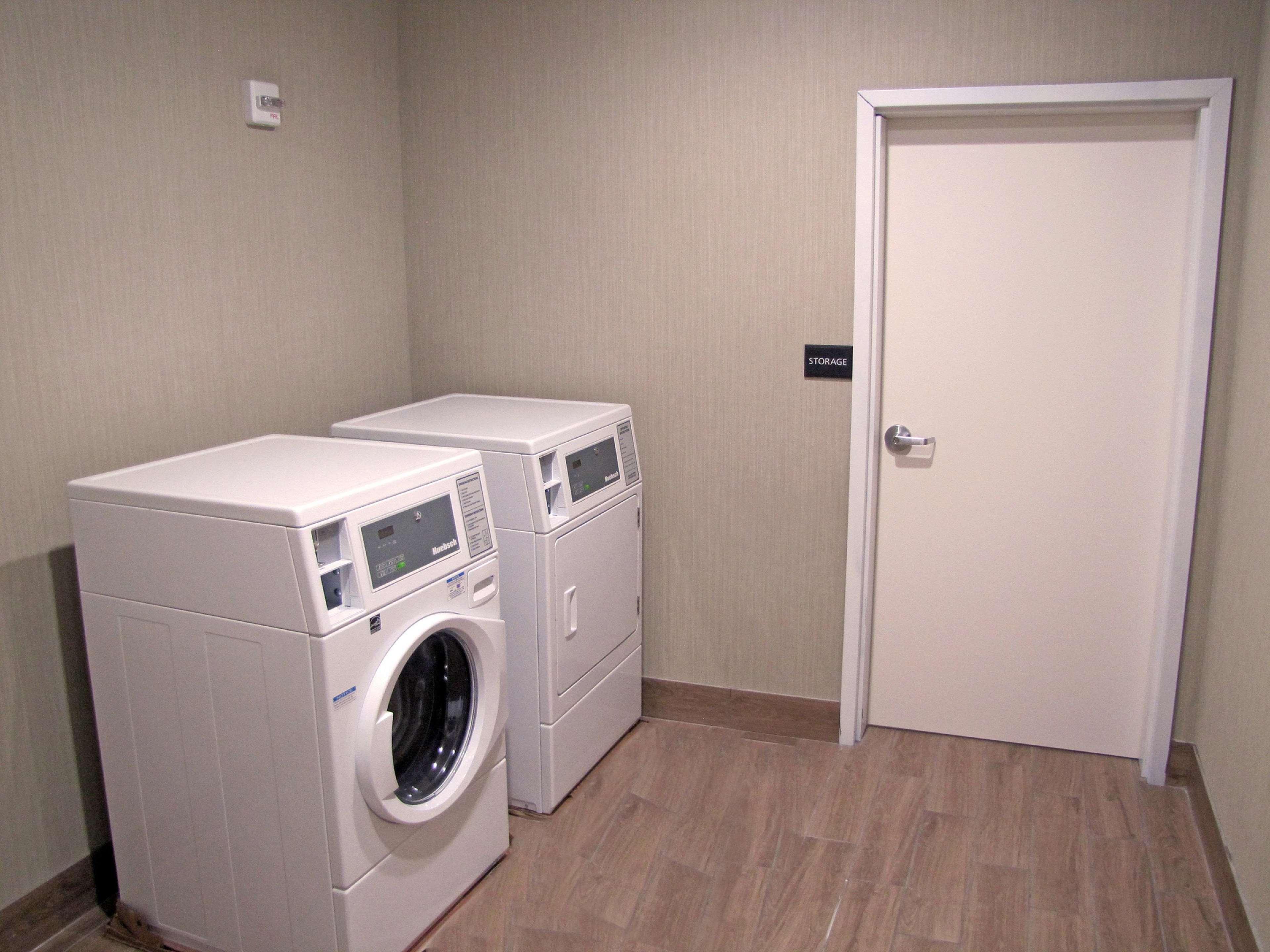 Hampton Inn Mcpherson Kültér fotó