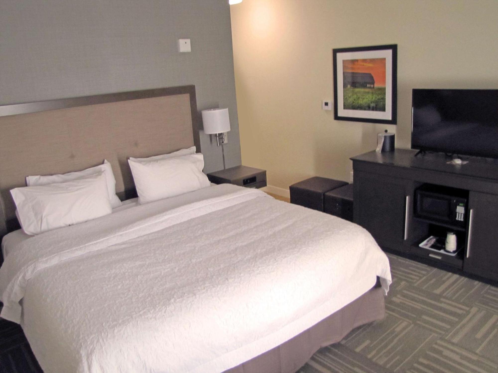 Hampton Inn Mcpherson Kültér fotó