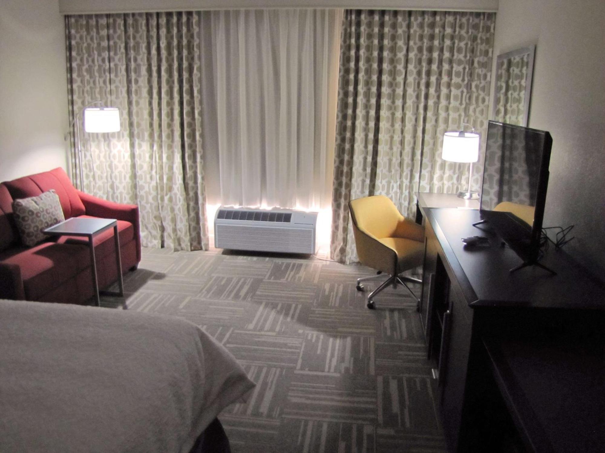 Hampton Inn Mcpherson Kültér fotó
