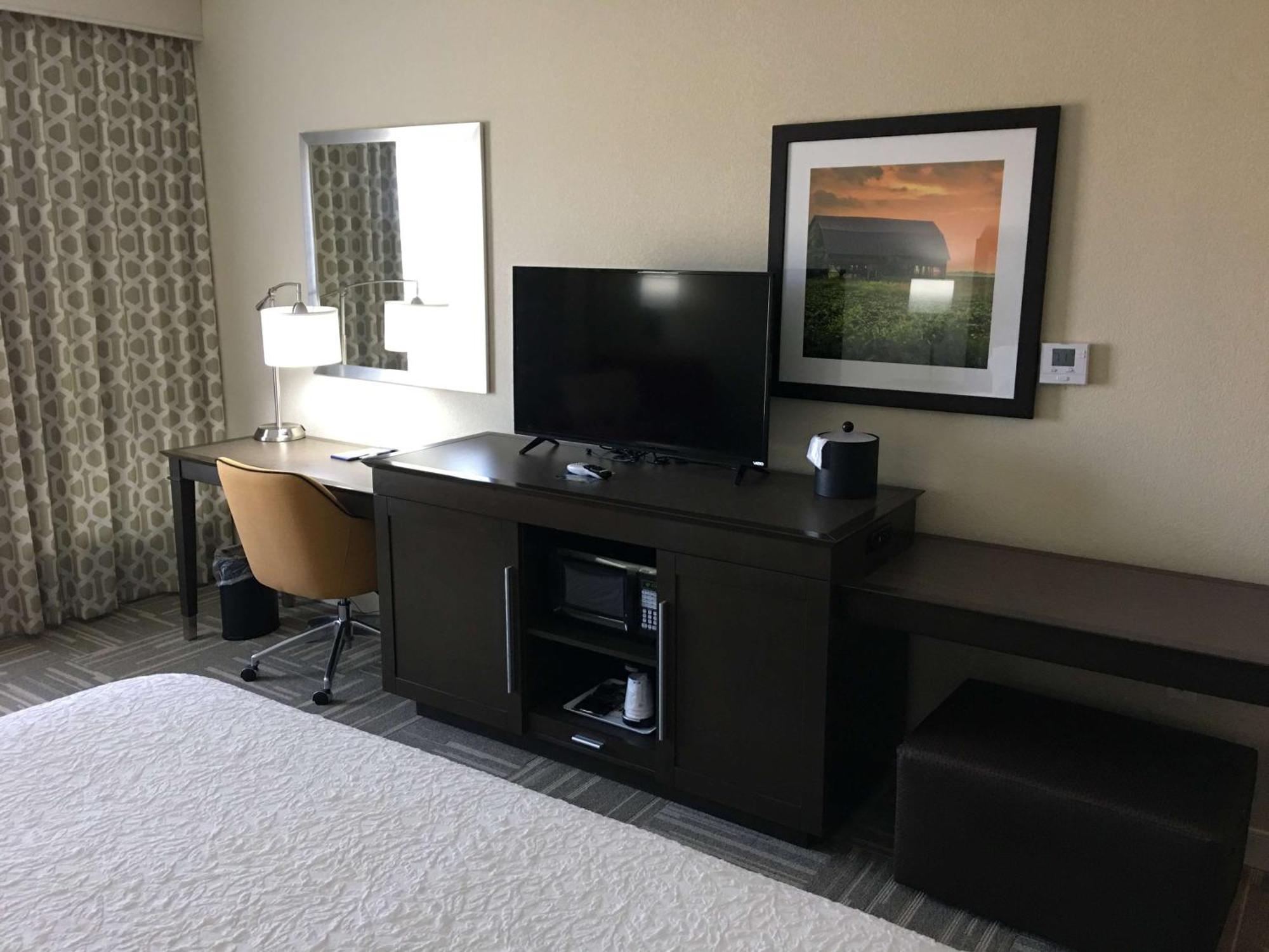 Hampton Inn Mcpherson Kültér fotó